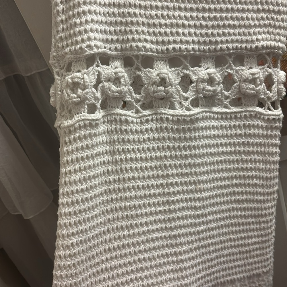 White knit dress - Picture 2 of 9